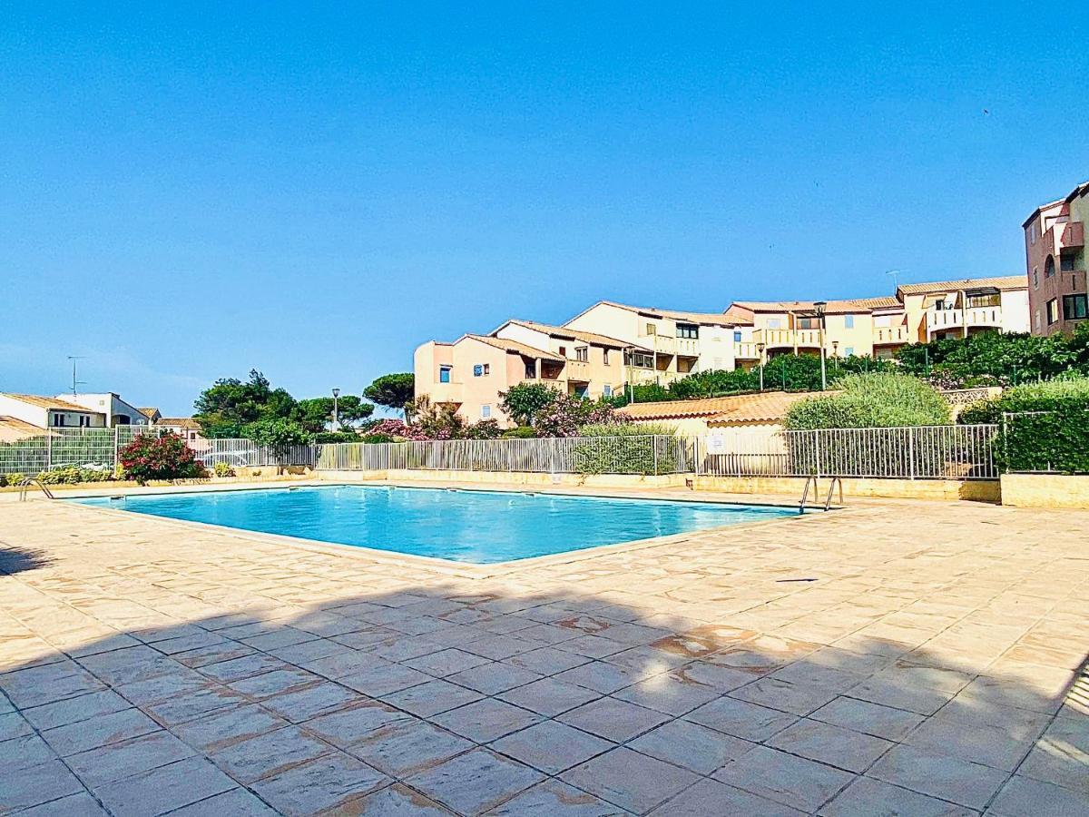 Appartement Proche Mer Avec Piscine Et Parking フルーリー エクステリア 写真