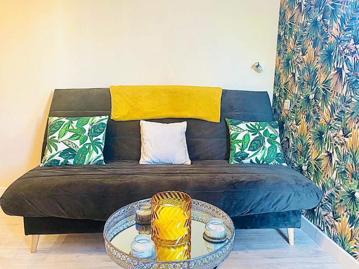 Appartement Proche Mer Avec Piscine Et Parking フルーリー エクステリア 写真